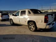 ✅ 2008 Chevrolet Avalanche 2LT • VIN: 3GNEC12J58G245447 • Лот: 95996615. Опубликован ранее на Copart с пробегом 180 017 миль. Бесплатный доступ к архиву аукционных продаж из США и подробный отчёт об истории автомобиля на DreamBid. Изображение 2.