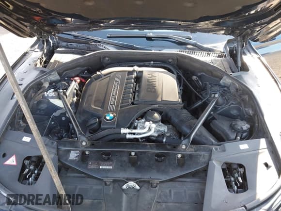 ✅ 2013 BMW 7 Series 740Li • VIN: WBAYE4C53DD137108 • Lot: 43849392. Wystawiony na IAAI z przebiegiem 138 474 mil. Bezpłatny archiwum sprzedaży aukcyjnych z USA i szczegółowy raport historii pojazdu na DreamBid. Zdjęcie 10.