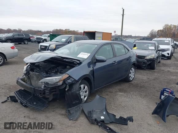 ✅ 2018 Toyota Corolla LE • VIN: 5YFBURHE6JP813299 • Lot: 43593274. Listed on IAAI with 70,089 mi. Free auction sales archive from the USA and detailed vehicle history report at DreamBid. Image 18.