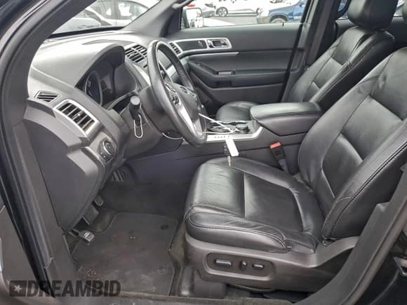 ✅ 2015 Ford Explorer XLT • VIN: 1FM5K8D88FGC28130 • Lot: 94696695. Wystawiony na Copart z przebiegiem 125 587 mil. Bezpłatny archiwum sprzedaży aukcyjnych z USA i szczegółowy raport historii pojazdu na DreamBid. Zdjęcie 7.