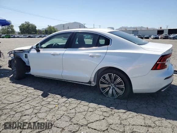 ✅ 2022 Volvo S60 Inscription • VIN: 7JRBR0FL3NG179070 • Lot: 53585014. Wystawiony na Copart z przebiegiem 21 183 mil. Bezpłatny archiwum sprzedaży aukcyjnych z USA i szczegółowy raport historii pojazdu na DreamBid. Zdjęcie 2.