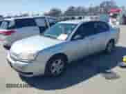 2005 Chevrolet Malibu LS z VIN 1G1ZT52885F230302, wystawiony jako IAAI lot #41694851 z przebiegiem 147 872 mil mil oraz . Historia ofert i sprzedaży dostępna na DreamBid. Obrazek 17.