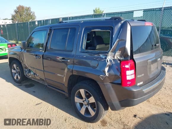 ✅ 2017 Jeep Patriot High Altitude • VIN: 1C4NJRFB2HD155301 • Lot: 43187793. Wystawiony na IAAI z przebiegiem 111 676 mil. Bezpłatny archiwum sprzedaży aukcyjnych z USA i szczegółowy raport historii pojazdu na DreamBid. Zdjęcie 3.