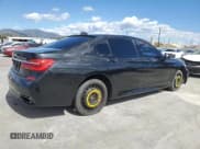 ✅ 2018 BMW 7 Series 750i • VIN: WBA7F0C5XJGM23016 • Лот: 51284255. Опубликован ранее на Copart с пробегом 69 460 миль. Бесплатный доступ к архиву аукционных продаж из США и подробный отчёт об истории автомобиля на DreamBid. Изображение 3.