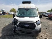✅ 2021 Ford Transit Cargo • VIN: 1FTBF4X87MKA04342 • Lot: 53891525. Wystawiony na Copart z przebiegiem 114 503 mil. Bezpłatny archiwum sprzedaży aukcyjnych z USA i szczegółowy raport historii pojazdu na DreamBid. Zdjęcie 5.