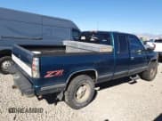 ✅ 1996 Chevrolet Silverado 1500 • VIN: 1GCEK19R8TE248821 • Lot: 82132615. Wystawiony na Copart z przebiegiem 291 896 mil. Bezpłatny archiwum sprzedaży aukcyjnych z USA i szczegółowy raport historii pojazdu na DreamBid. Zdjęcie 3.
