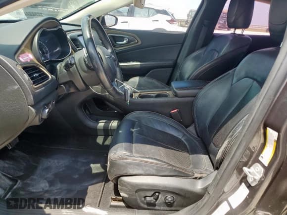 ✅ 2015 Chrysler 200 C • VIN: 1C3CCCCG0FN510041 • Лот: 69419415. Опубликован ранее на Copart с пробегом 181 323 миль. Бесплатный доступ к архиву аукционных продаж из США и подробный отчёт об истории автомобиля на DreamBid. Изображение 7.