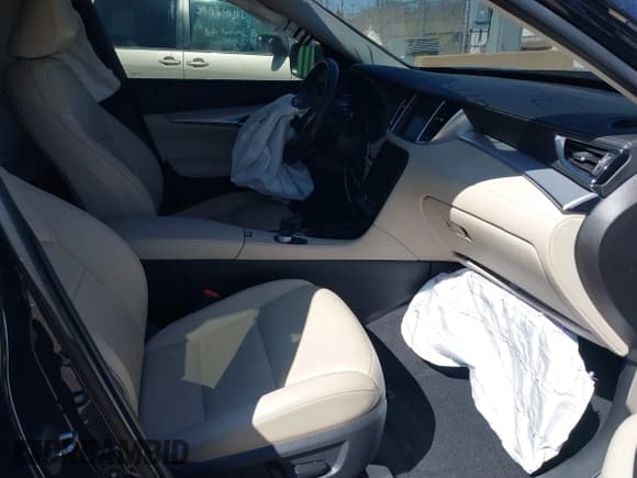 ✅ 2020 Infiniti QX50 Essential • VIN: 3PCAJ5M35LF113628 • Лот: 41877583. Опубликован ранее на IAAI с пробегом 45 675 миль. Бесплатный доступ к архиву аукционных продаж из США и подробный отчёт об истории автомобиля на DreamBid. Изображение 5.