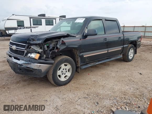 ✅ 2006 Chevrolet Silverado 1500 LT1 • VIN: 2GCEK13T561133233 • Лот: 43387481. Опубликован ранее на IAAI с пробегом 199 923 миль. Бесплатный доступ к архиву аукционных продаж из США и подробный отчёт об истории автомобиля на DreamBid. Изображение 2.