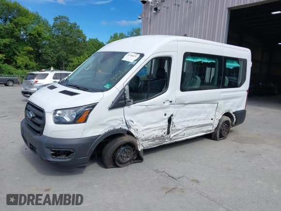 ✅ 2020 Ford Transit Passenger XL • VIN: 1FDZK1C82LKA79233 • Лот: 42766871. Опубликован ранее на IAAI с пробегом 32 428 миль. Бесплатный доступ к архиву аукционных продаж из США и подробный отчёт об истории автомобиля на DreamBid. Изображение 2.