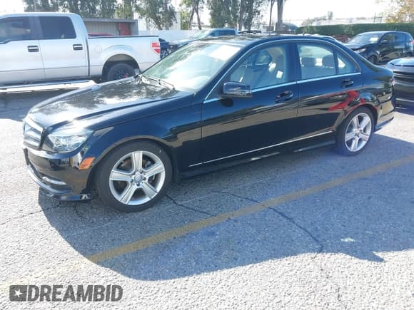 ✅ 2011 Mercedes-Benz C 300 Sport • VIN: WDDGF5EB8BR177257 • Лот: 43715901. Опубликован ранее на IAAI с пробегом 59 231 миль. Бесплатный доступ к архиву аукционных продаж из США и подробный отчёт об истории автомобиля на DreamBid. Изображение 2.