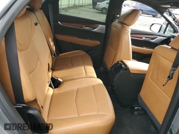 ✅ 2024 Cadillac XT5 AWD Premium Luxury • VIN: 1GYKNDRS8RZ736967 • Lot: 82033215. Wystawiony na Copart z przebiegiem Nie podano. Bezpłatny archiwum sprzedaży aukcyjnych z USA i szczegółowy raport historii pojazdu na DreamBid. Zdjęcie 11.