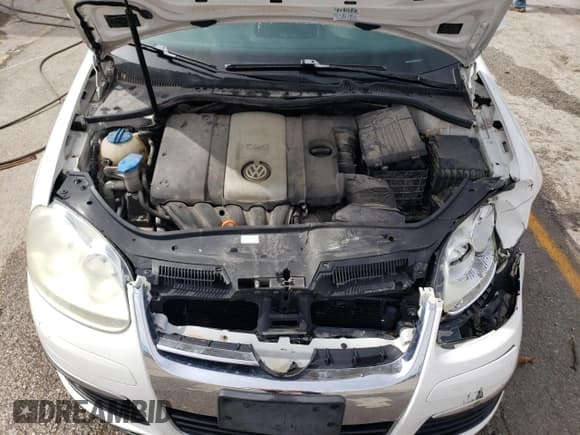 ✅ 2009 Volkswagen Jetta SE • VIN: 3VWRM71K29M038941 • Lot: 49894255. Listed on Copart with 193,057 mi. Free auction sales archive from the USA and detailed vehicle history report at DreamBid. Image 11.