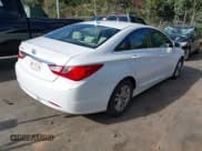 ✅ 2011 Hyundai Sonata GLS • VIN: 5NPEB4AC3BH210422 • Lot: 43658534. Listed on IAAI with 175,689 mi. Free auction sales archive from the USA and detailed vehicle history report at DreamBid. Image 4.