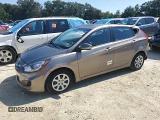 ✅ 2014 Hyundai Accent GS • VIN: KMHCT5AE5EU162083 • Лот: 76090634. Опубликован ранее на Copart с пробегом 53 093 миль. Бесплатный доступ к архиву аукционных продаж из США и подробный отчёт об истории автомобиля на DreamBid. Изображение 1.