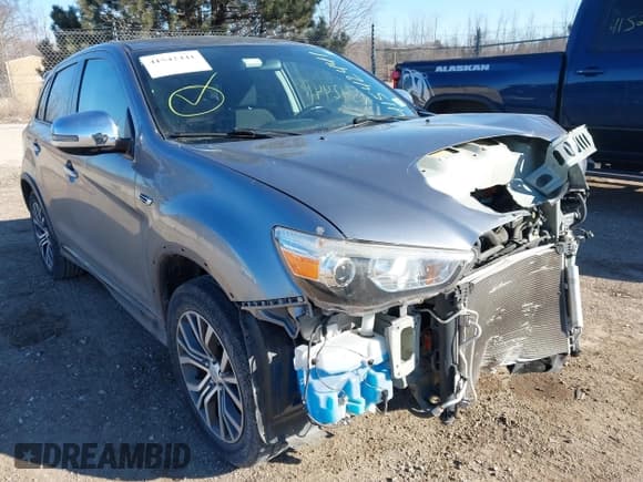 ✅ 2017 Mitsubishi Outlander SE • VIN: JA4AP3AW7HZ045720 • Лот: 41542441. Опубликован ранее на IAAI с пробегом 81 217 миль. Бесплатный доступ к архиву аукционных продаж из США и подробный отчёт об истории автомобиля на DreamBid. Изображение 19.