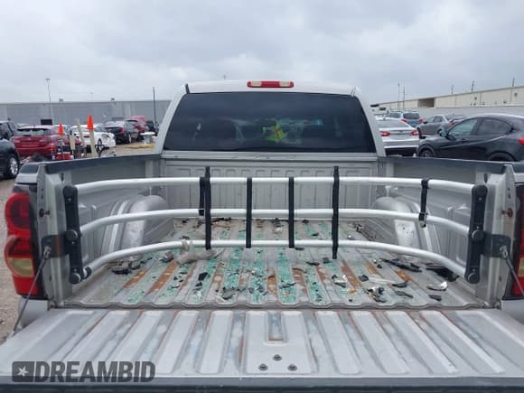 ✅ 2006 Chevrolet Silverado 1500 LT1 • VIN: 2GCEK13Z661285784 • Лот: 41936204. Опубликован ранее на IAAI с пробегом 257 950 миль. Бесплатный доступ к архиву аукционных продаж из США и подробный отчёт об истории автомобиля на DreamBid. Изображение 20.