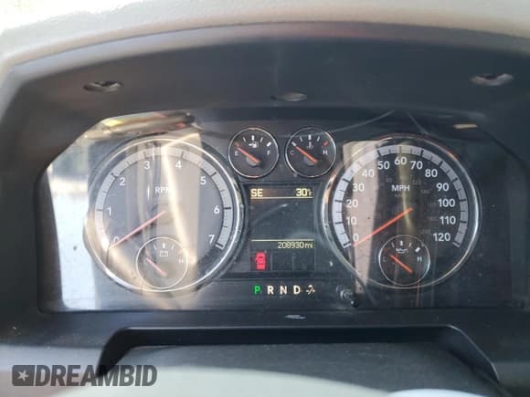 ✅ 2010 Dodge 1500 SLT • VIN: 1D7RV1GT0AS146991 • Lot: 84827594. Wystawiony na Copart z przebiegiem 208 930 mil. Bezpłatny archiwum sprzedaży aukcyjnych z USA i szczegółowy raport historii pojazdu na DreamBid. Zdjęcie 9.