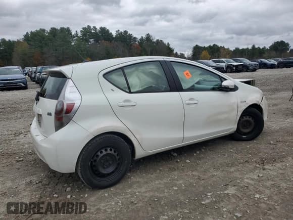 ✅ 2012 Toyota Prius One • VIN: JTDKDTB32C1026717 • Lot: 91001245. Listed on Copart with 302,272 mi. Free auction sales archive from the USA and detailed vehicle history report at DreamBid. Image 3.