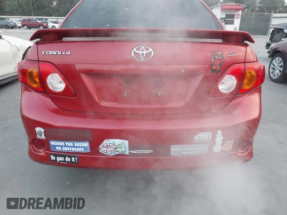 ✅ 2010 Toyota Corolla • VIN: 2T1BU4EE7AC485463 • Lot: 42325788. Listed on IAAI with 181,297 mi. Free auction sales archive from the USA and detailed vehicle history report at DreamBid. Image 16.