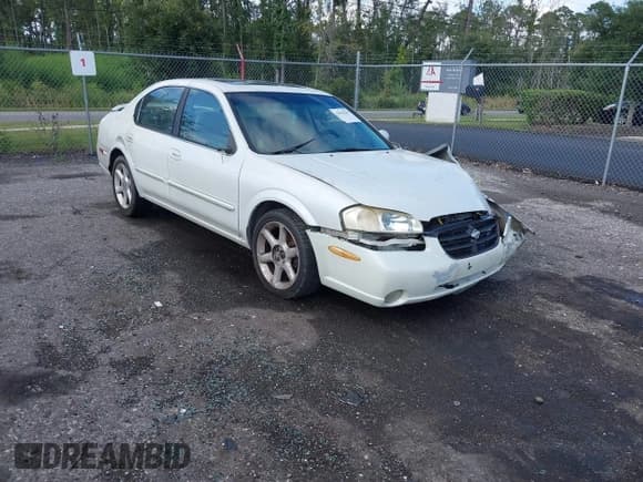 ✅ 2000 Nissan Maxima GXE • VIN: JN1CA31D1YT515650 • Lot: 43030258. Listed on IAAI with Not provided. Free auction sales archive from the USA and detailed vehicle history report at DreamBid. Image 1.