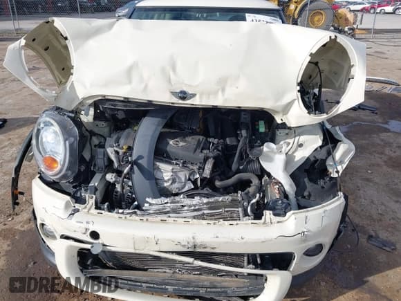 ✅ 2013 MINI Hardtop • VIN: WMWSU3C54DT681349 • Lot: 43530116. Wystawiony na IAAI z przebiegiem 58 561 mil. Bezpłatny archiwum sprzedaży aukcyjnych z USA i szczegółowy raport historii pojazdu na DreamBid. Zdjęcie 6.