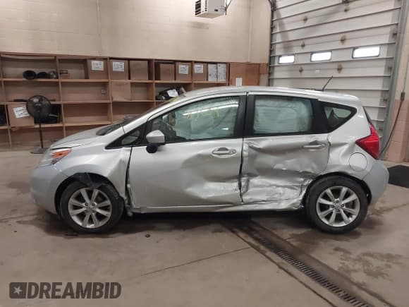 ✅ 2015 Nissan Note SV • VIN: 3N1CE2CP9FL428408 • Лот: 41683654. Опубликован ранее на IAAI с пробегом 114 288 миль. Бесплатный доступ к архиву аукционных продаж из США и подробный отчёт об истории автомобиля на DreamBid. Изображение 14.