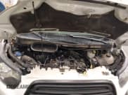 ✅ 2019 Ford Transit Cargo • VIN: 1FTYE2CGXKKA35970 • Lot: 43721501. Wystawiony na IAAI z przebiegiem 80 341 mil. Bezpłatny archiwum sprzedaży aukcyjnych z USA i szczegółowy raport historii pojazdu na DreamBid. Zdjęcie 10.