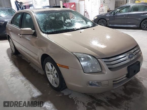 ✅ 2006 Ford Fusion • VIN: 3FAFP08Z86R184059 • Lot: 42001381. Listed on IAAI with 166,513 mi. Free auction sales archive from the USA and detailed vehicle history report at DreamBid. Image 1.