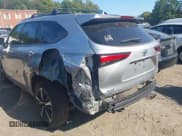 ✅ 2022 Toyota Highlander XSE • VIN: 5TDJZRBH7NS178218 • Lot: 43181239. Listed on IAAI with 31,629 mi. Free auction sales archive from the USA and detailed vehicle history report at DreamBid. Image 6.