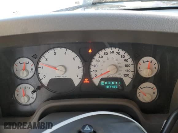 2007 Dodge 1500 SLT z VIN 3D7KS19D27G837858, wystawiony jako Copart lot #53492505 z przebiegiem 187 786 mil mil oraz Szkoda całkowita • Salvage title. Historia ofert i sprzedaży dostępna na DreamBid. Obrazek 9.