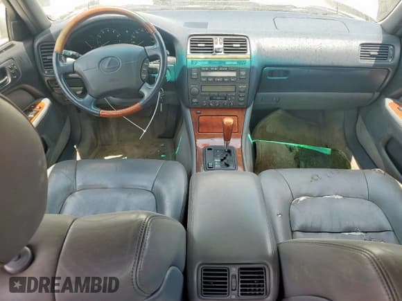 ✅ 2000 Lexus LS 400 • VIN: JT8BH28F6Y0179676 • Лот: 67146975. Опубликован ранее на Copart с пробегом 131 444 миль. Бесплатный доступ к архиву аукционных продаж из США и подробный отчёт об истории автомобиля на DreamBid. Изображение 8.