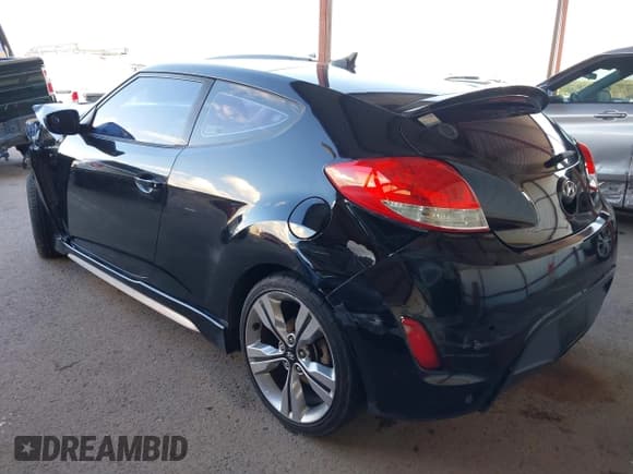 ✅ 2013 Hyundai Veloster w/Black Int • VIN: KMHTC6AD5DU142833 • Лот: 43270620. Опубликован ранее на IAAI с пробегом Не указан. Бесплатный доступ к архиву аукционных продаж из США и подробный отчёт об истории автомобиля на DreamBid. Изображение 3.