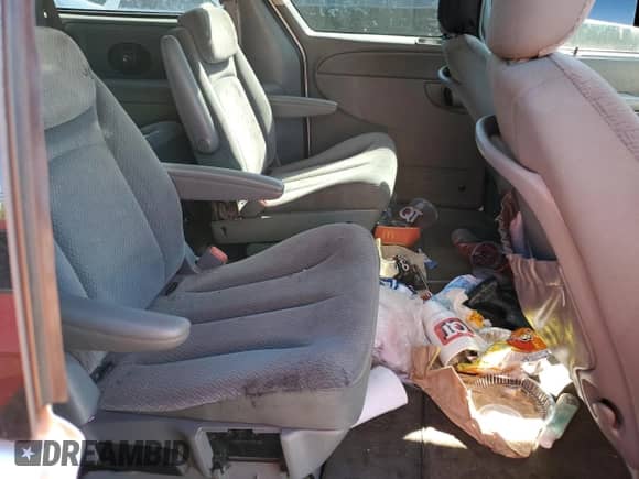 2005 Dodge Caravan SXT с VIN 2D4GP44L95R432690, выставлен на аукционе Copart как лот 67073083 с пробегом Не указан миль и Списание • Salvage title. История ставок и продаж доступна на DreamBid. Изображение 11.