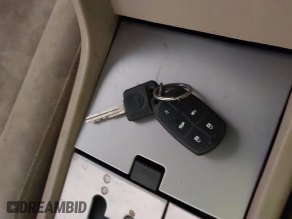 ✅ 2005 Nissan Murano SL • VIN: JN8AZ08T75W329392 • Lot: 41630639. Listed on IAAI with 199,811 mi. Free auction sales archive from the USA and detailed vehicle history report at DreamBid. Image 11.