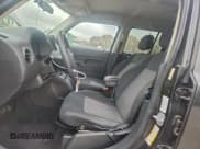 ✅ 2011 Jeep Patriot Sport • VIN: 1J4NT1GB8BD103294 • Lot: 93441475. Wystawiony na Copart z przebiegiem 118 114 mil. Bezpłatny archiwum sprzedaży aukcyjnych z USA i szczegółowy raport historii pojazdu na DreamBid. Zdjęcie 7.