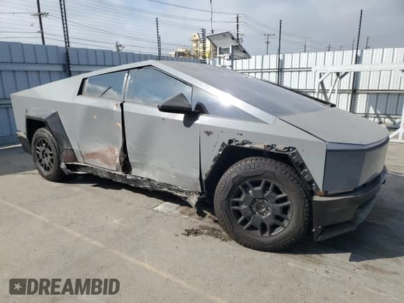 ✅ 2024 Tesla Cybertruck Cyberbeast • VIN: 7G2CEHEE1RA004584 • Lot: 56677845. Listed on Copart with 14,370 mi. Free auction sales archive from the USA and detailed vehicle history report at DreamBid. Image 4.