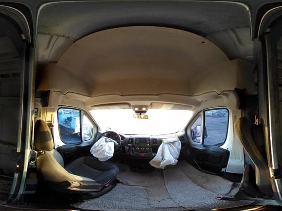 ✅ 2016 Ram ProMaster Cargo • VIN: 3C6TRVDG4GE128144 • Lot: 42725308. Wystawiony na IAAI z przebiegiem 271 881 mil. Bezpłatny archiwum sprzedaży aukcyjnych z USA i szczegółowy raport historii pojazdu na DreamBid. Zdjęcie 18.