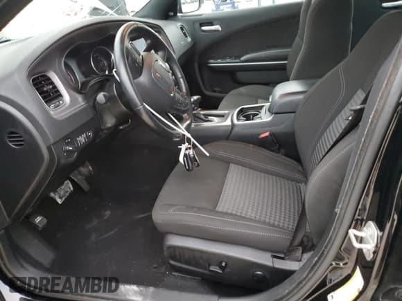 ✅ 2023 Dodge Charger SXT • VIN: 2C3CDXBG5PH663238 • Lot: 90501795. Wystawiony na Copart z przebiegiem 50 017 mil. Bezpłatny archiwum sprzedaży aukcyjnych z USA i szczegółowy raport historii pojazdu na DreamBid. Zdjęcie 7.