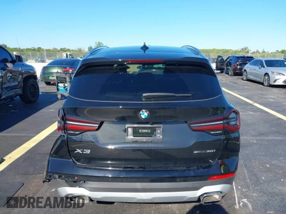 ✅ 2024 BMW X3 sDrive30i • VIN: WBX47DP05RN313770 • Lot: 43221835. Listed on IAAI with 5,328 mi. Free auction sales archive from the USA and detailed vehicle history report at DreamBid. Image 17.