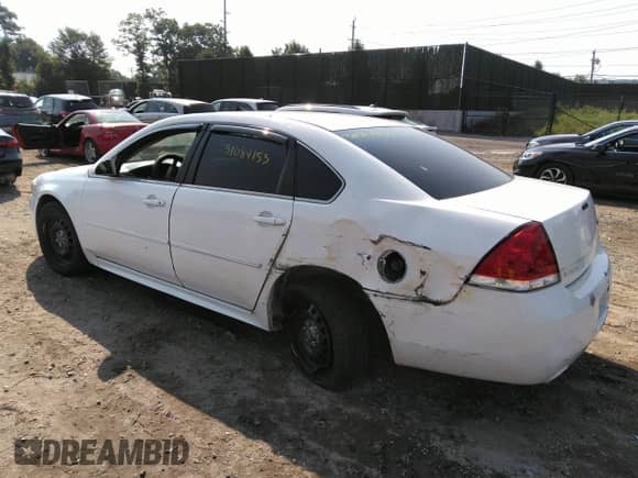 2013 Chevrolet Impala Police with VIN 2G1WD5E38D1119903, listed as a IAAI auction lot 31084153 with 92,562 mi miles and . Bid and sale history available at DreamBid. Image 3.
