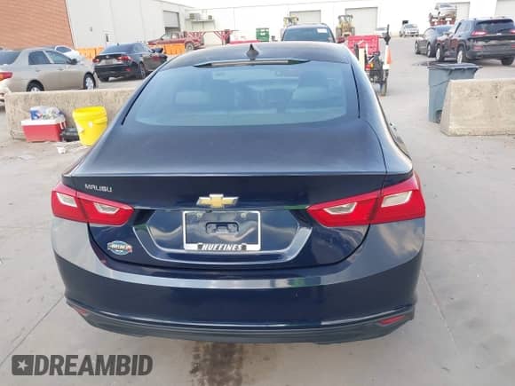 2017 Chevrolet Malibu LS с VIN 1G1ZB5ST1HF175851, выставлен на аукционе IAAI как лот 43211369 с пробегом 102 642 миль миль и . История ставок и продаж доступна на DreamBid. Изображение 16.