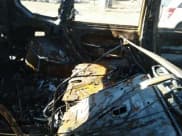 ✅ 2019 Hyundai Santa Fe Ultimate • VIN: 5NMS5CAD3KH054098 • Лот: 36305958. Опубликован ранее на IAAI с пробегом Не указан. Бесплатный доступ к архиву аукционных продаж из США и подробный отчёт об истории автомобиля на DreamBid. Изображение 8.