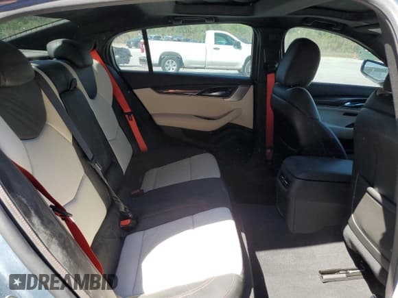 ✅ 2024 Cadillac CT5-V • VIN: 1G6DR5RW6R0129923 • Lot: 49929095. Wystawiony na Copart z przebiegiem 5 306 mil. Bezpłatny archiwum sprzedaży aukcyjnych z USA i szczegółowy raport historii pojazdu na DreamBid. Zdjęcie 10.