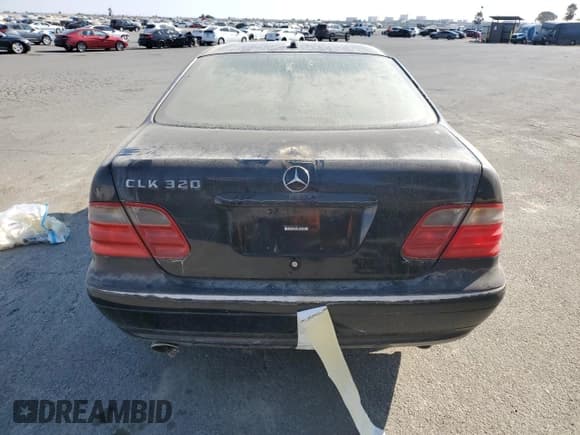 ✅ 2001 Mercedes-Benz CLK 320/430 • VIN: WDBLJ65G01F183917 • Лот: 70735805. Опубликован ранее на Copart с пробегом 88 979 миль. Бесплатный доступ к архиву аукционных продаж из США и подробный отчёт об истории автомобиля на DreamBid. Изображение 6.