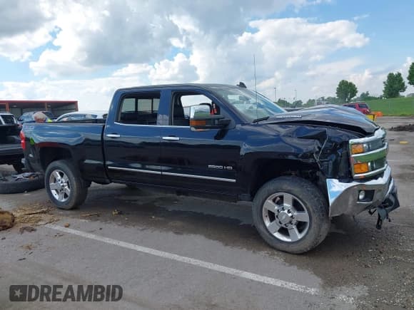 ✅ 2016 Chevrolet Silverado 2500HD LTZ • VIN: 1GC1KWE87GF114035 • Lot: 42254348. Listed on IAAI with Not provided. Free auction sales archive from the USA and detailed vehicle history report at DreamBid. Image 13.