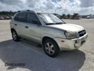 2008 Hyundai Tucson GLS z VIN KM8JM12B68U735319, wystawiony jako Copart lot #78757744 z przebiegiem 85 585 mil mil oraz Czysty tytuł • Clean title. Historia ofert i sprzedaży dostępna na DreamBid. Obrazek 4.