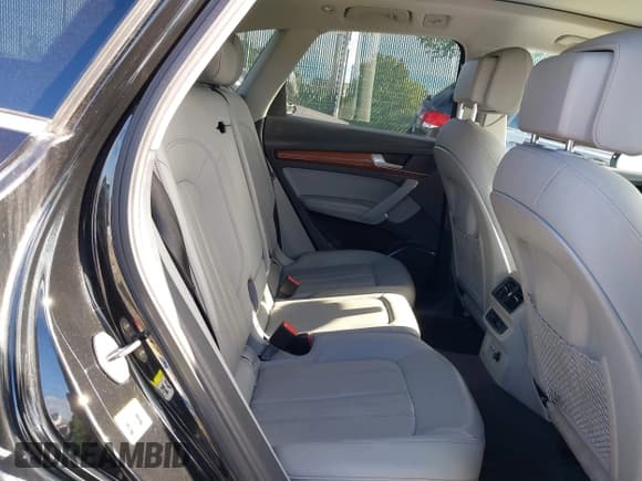 ✅ 2021 Audi Q5 Premium Plus • VIN: WA1BAAFY1M2008282 • Лот: 43457197. Опубликован ранее на IAAI с пробегом 79 590 миль. Бесплатный доступ к архиву аукционных продаж из США и подробный отчёт об истории автомобиля на DreamBid. Изображение 8.