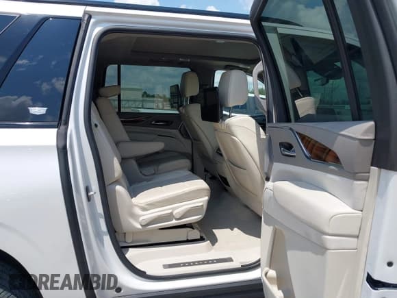 ✅ 2023 Cadillac Escalade ESV 4WD Sport Platinum • VIN: 1GYS4RKL3PR310961 • Lot: 42954696. Listed on IAAI with 10,765 mi. Free auction sales archive from the USA and detailed vehicle history report at DreamBid. Image 8.