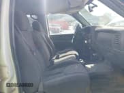 ✅ 2006 Chevrolet Silverado 1500 • VIN: 1GBHC23U36F265638 • Лот: 42360129. Опубликован ранее на IAAI с пробегом 182 385 миль. Бесплатный доступ к архиву аукционных продаж из США и подробный отчёт об истории автомобиля на DreamBid. Изображение 5.